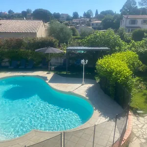 Appartement Climatise Avec Piscine Et Jardin, Villeneuve-Loubet